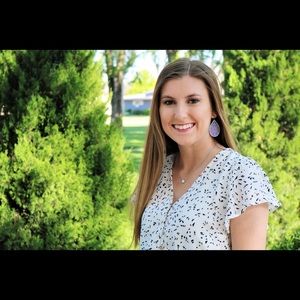 Meet your Posher, Megan